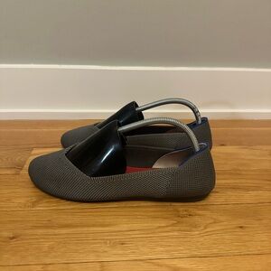 Rothy’s Pebble Grey Slip On Round Toe Flat Shoes Women’s 10 Rothys Gray Ballet